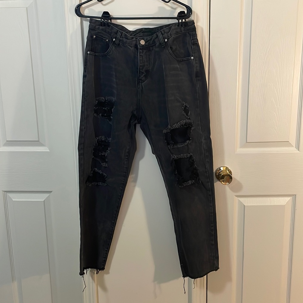 Black mom jeans with rips